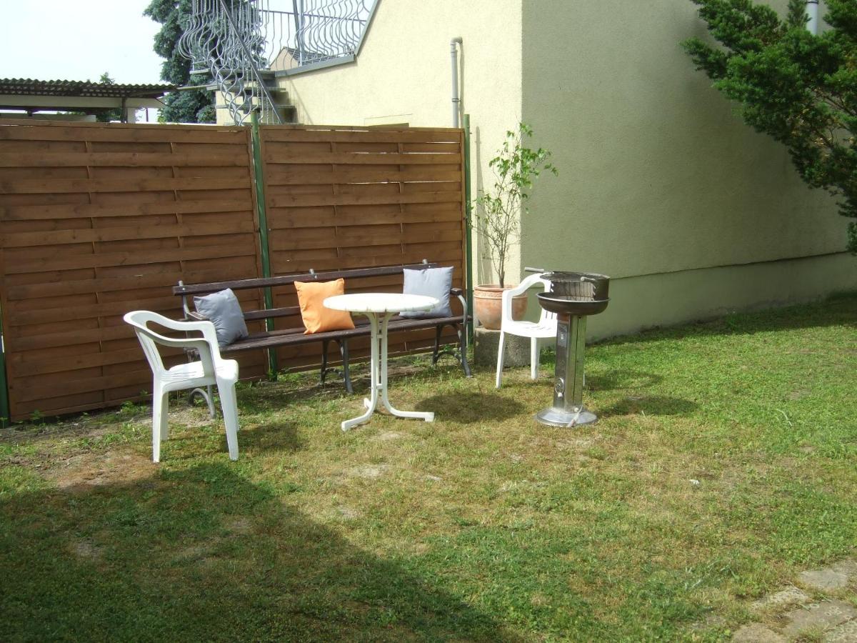 Ferienwohnung Am Neuseenland Rötha Exteriör bild
